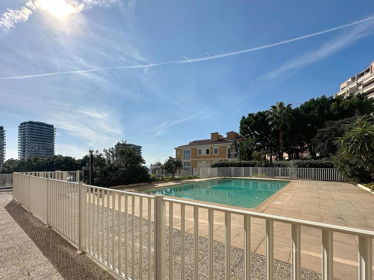 Direct Monaco Studio Devant Piscine Beausoleil Buitenkant foto